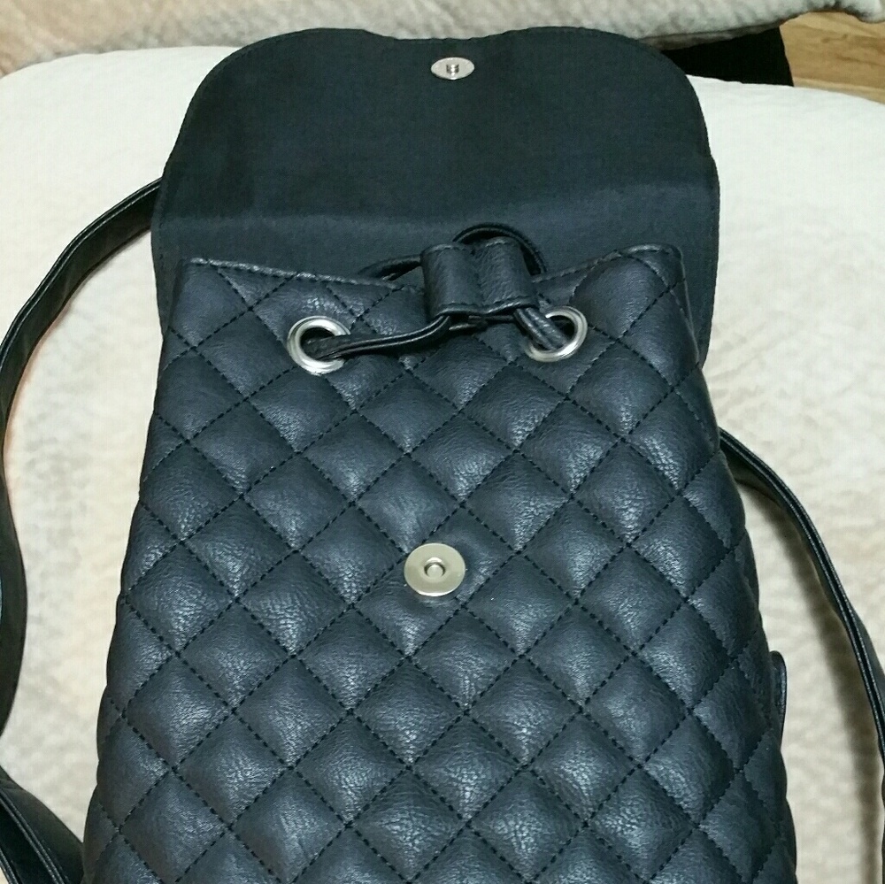 Bags - Picture 5 of 7
